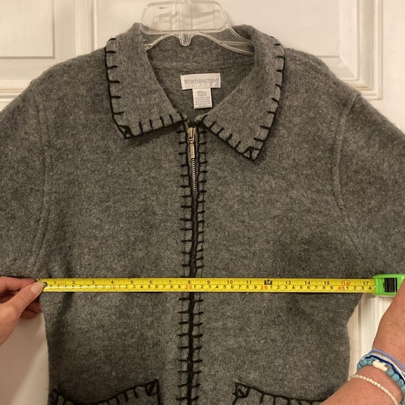 Worthington small wool gray zip up sweater. - Picture 5 of 7